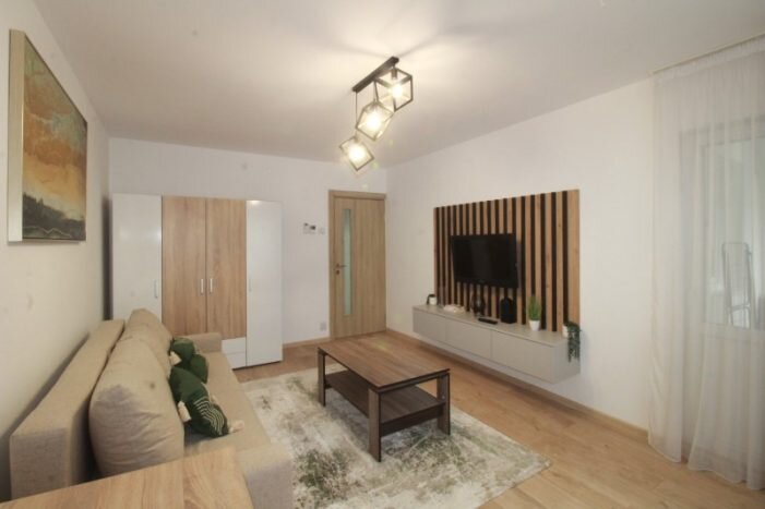 Tineretului, Timpuri Noi, inchiriere garsoniera renovata, centrala proprie.